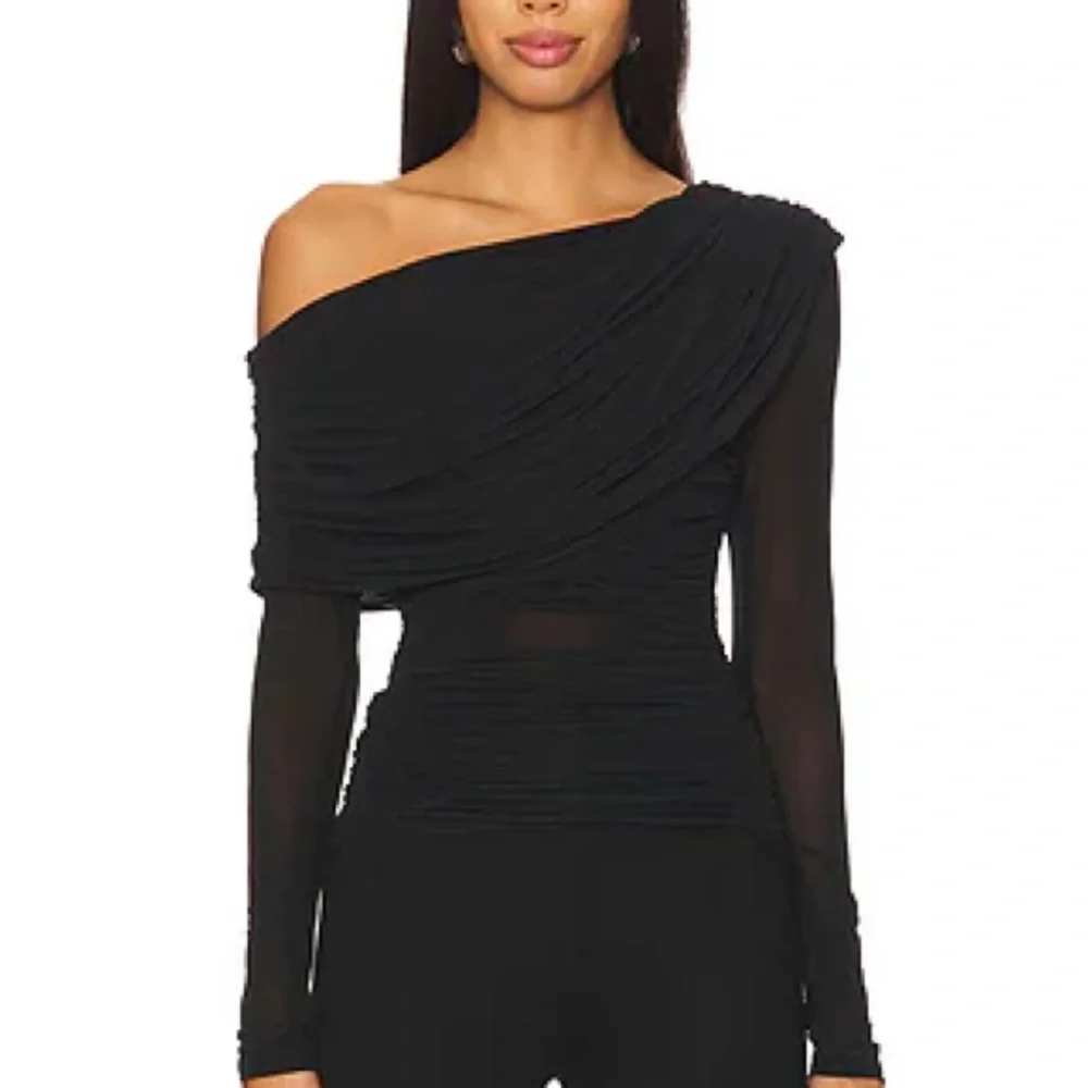 Lovers + Friends Black One-Shoulder Blouse - Picture 1 of 2